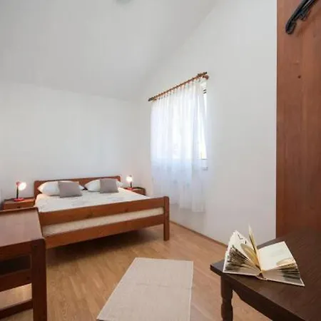 1 Bedroom In Sibenik-brodarica Apartment