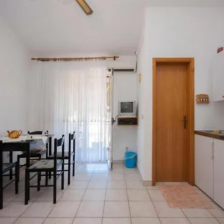 1 Bedroom In Sibenik-brodarica Apartment Brodarica (Sibenik-Knin)